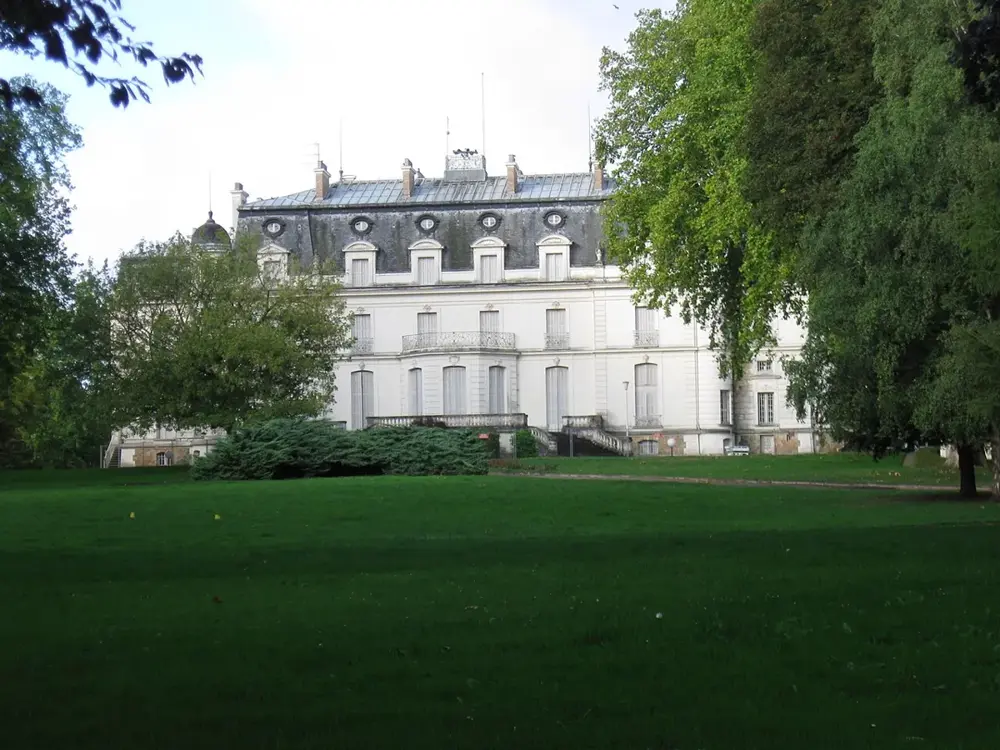 Gurcy-le-Châtel château
