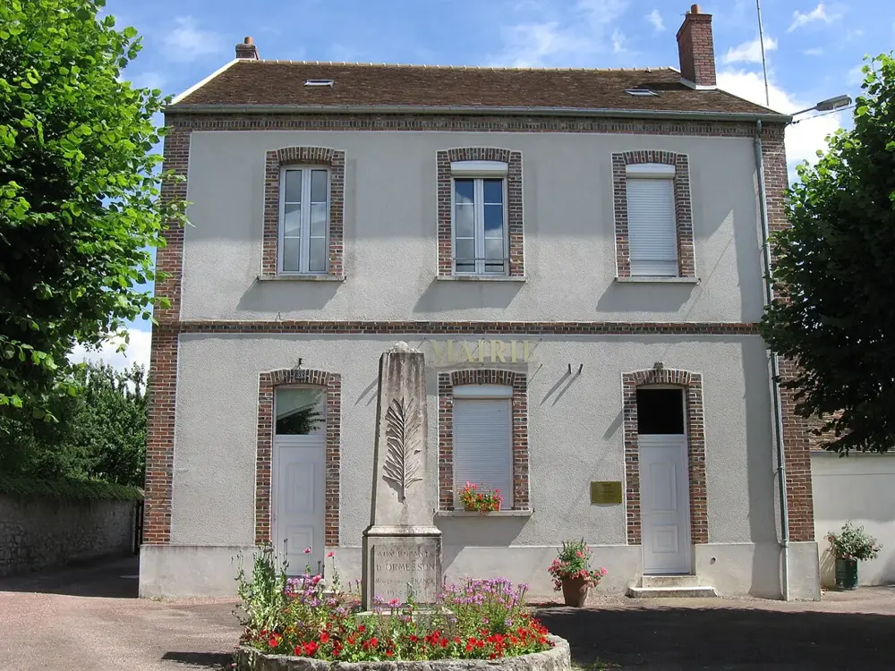 Ormesson Mairie